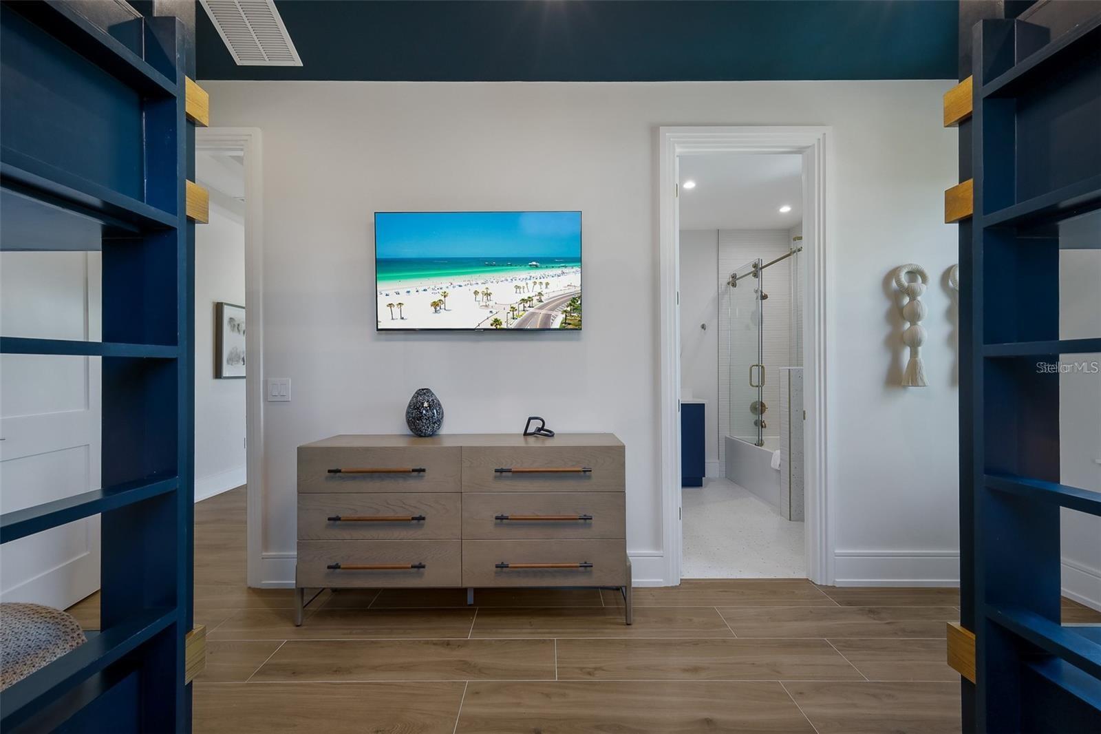 A4688706 Property Photo