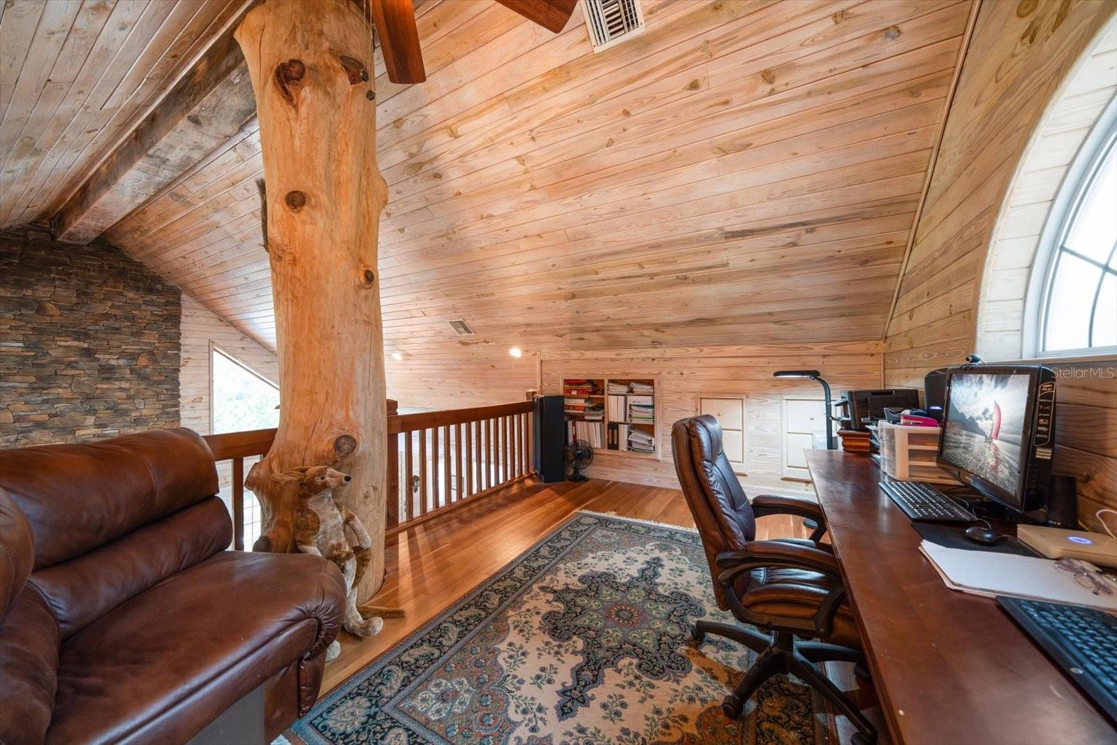 TB8494011 Property Photo