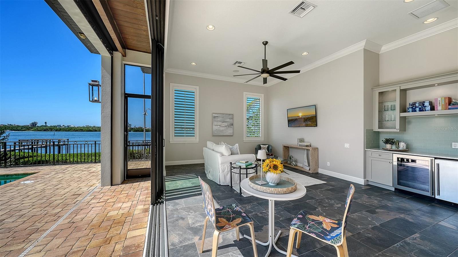A4688995 Property Photo