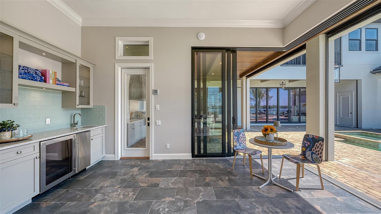 A4688995 Property Photo