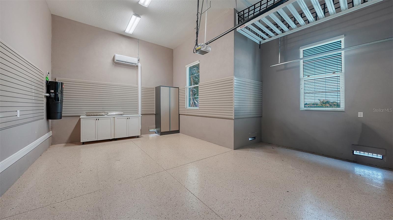 A4688995 Property Photo