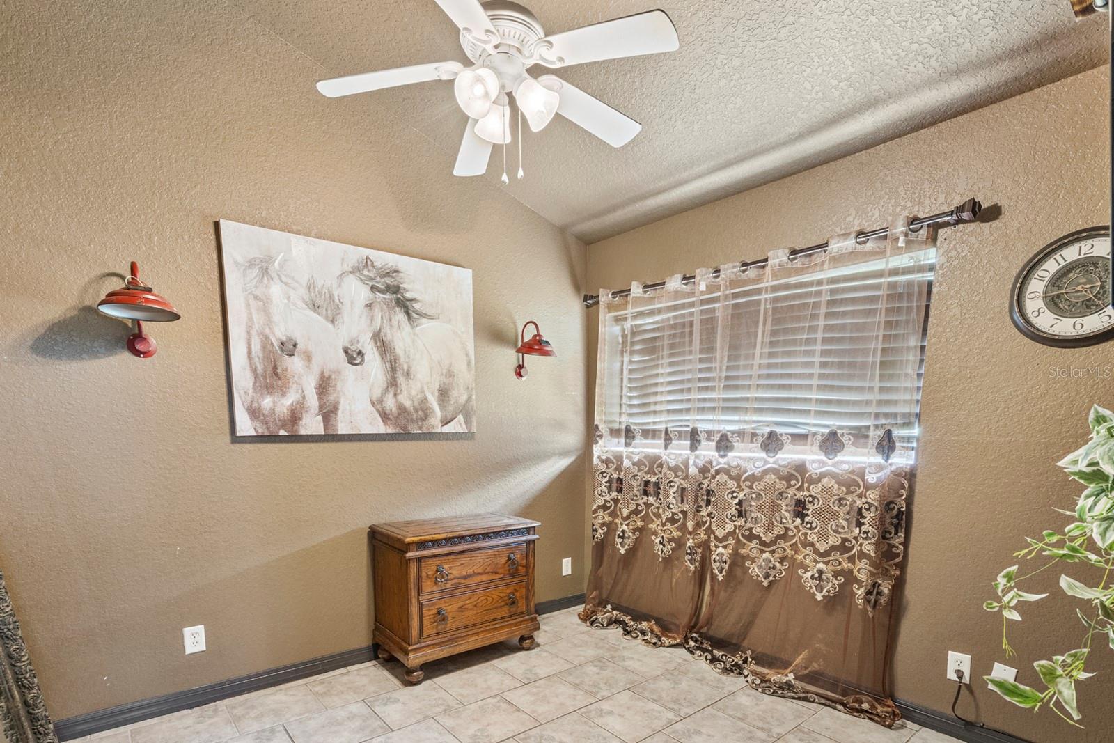 O6397379 Property Photo