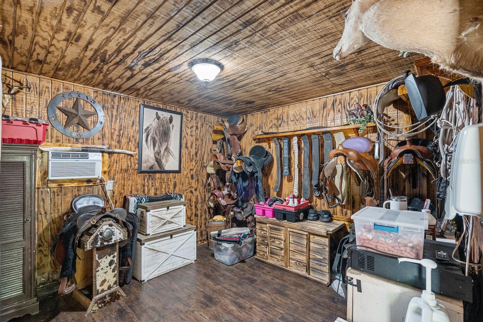 O6397379 Property Photo