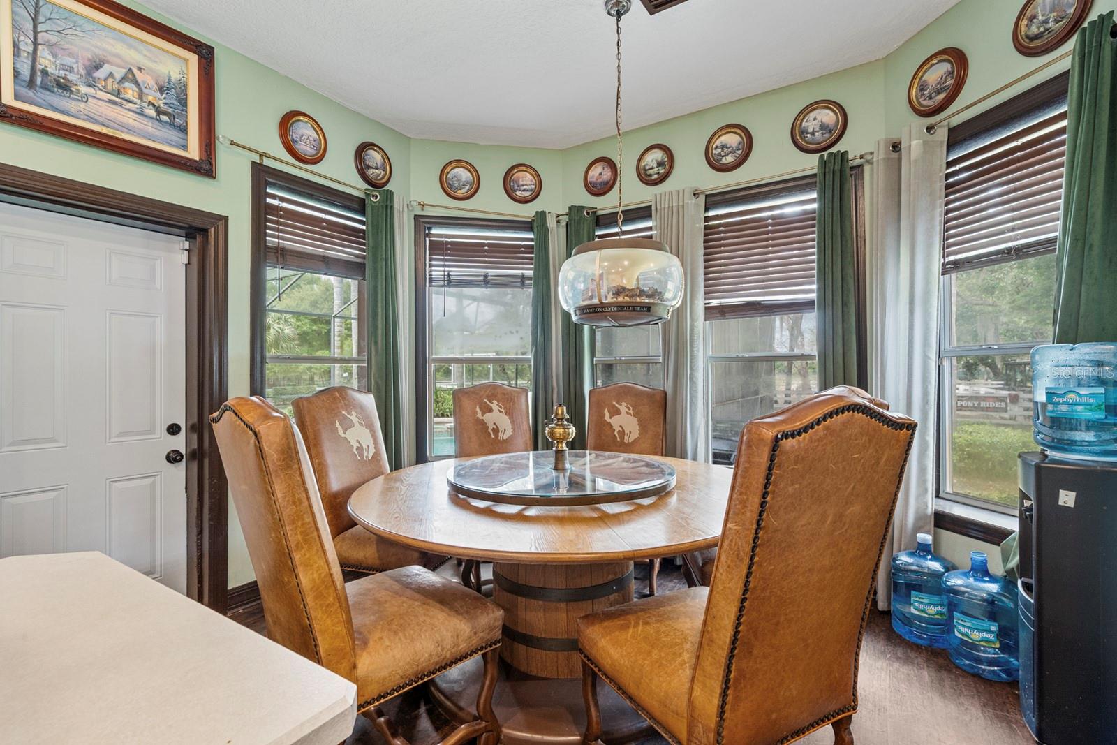 O6397379 Property Photo