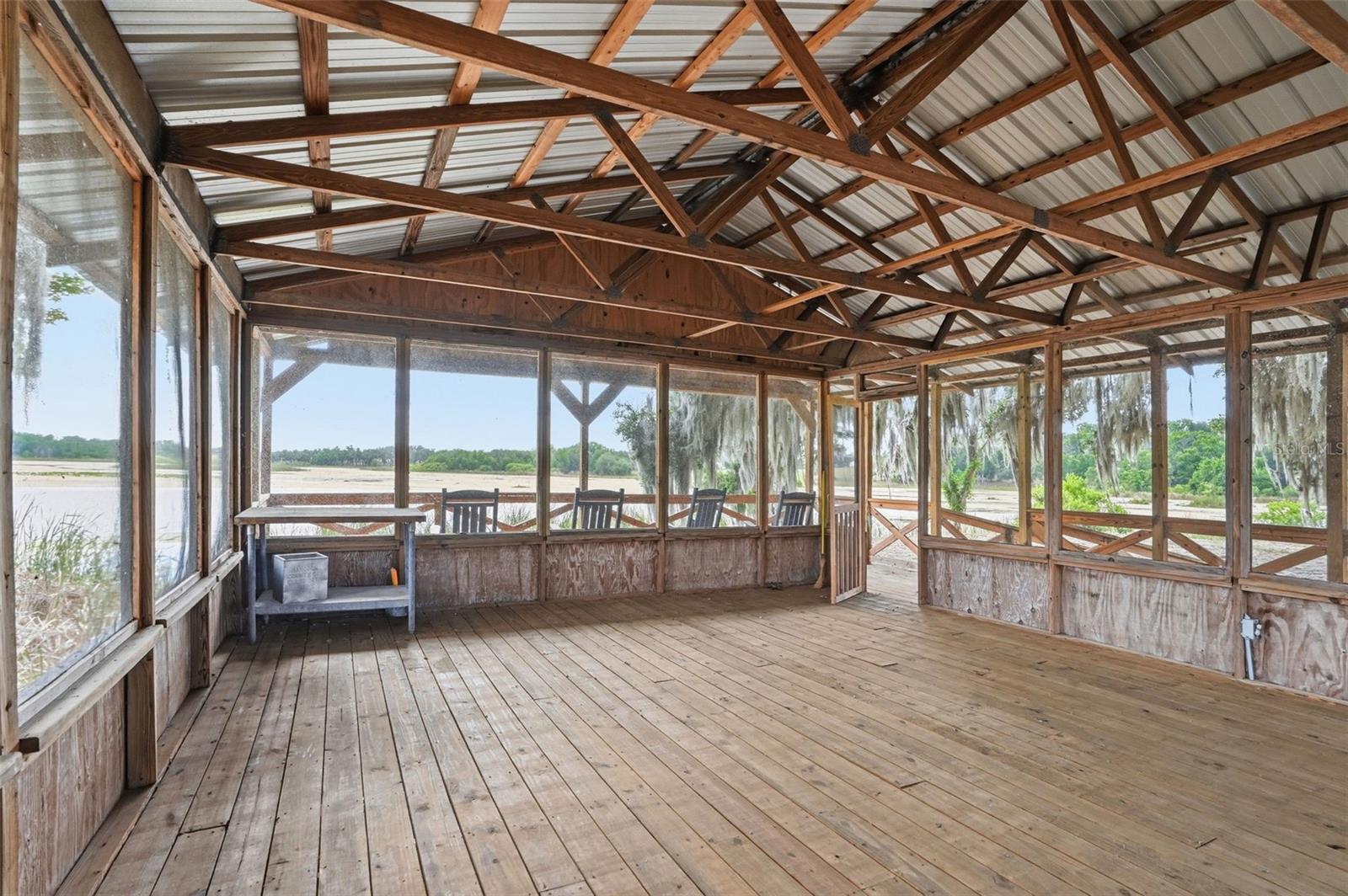 W7884689 Property Photo