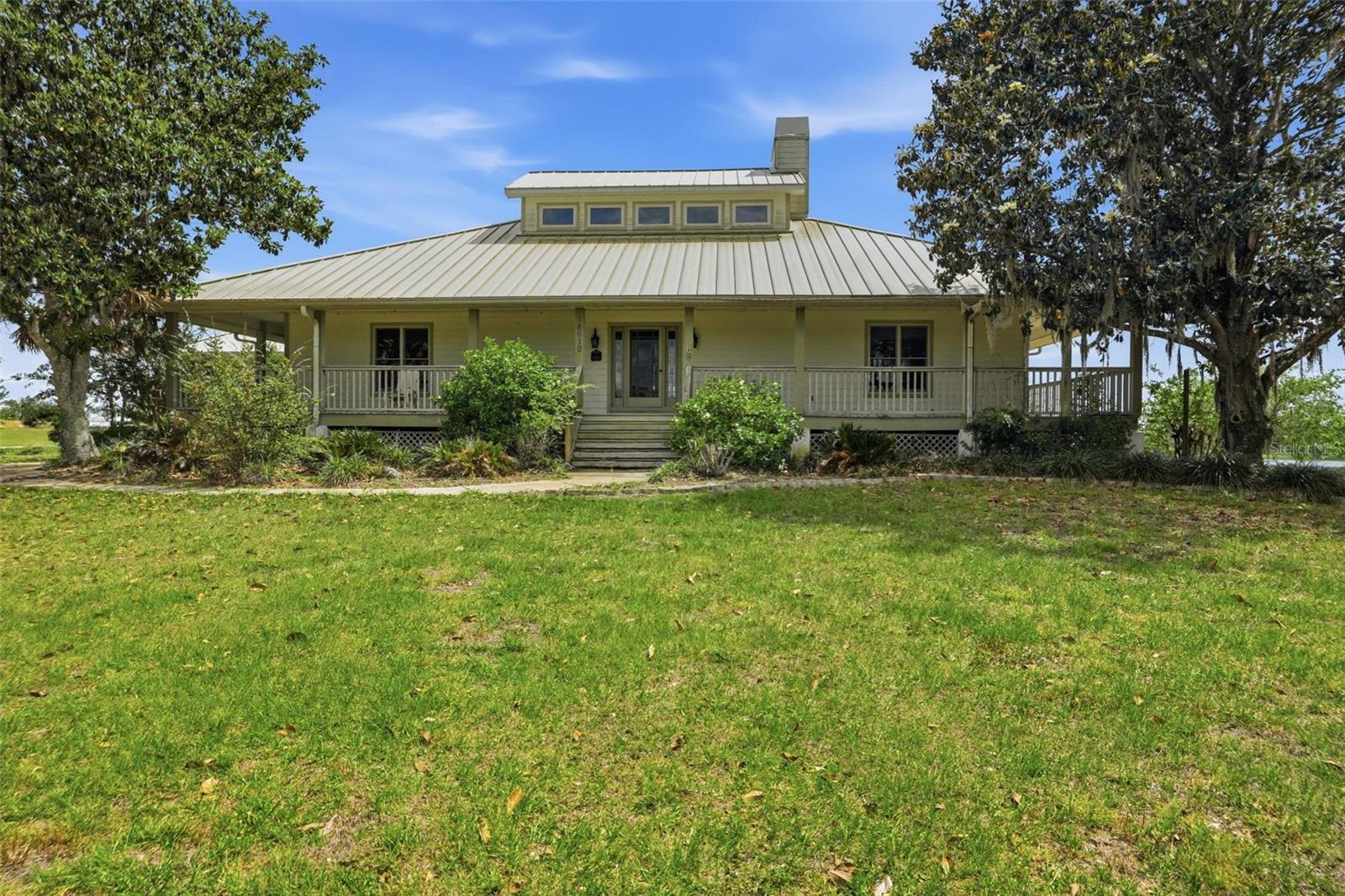 W7884689 Property Photo