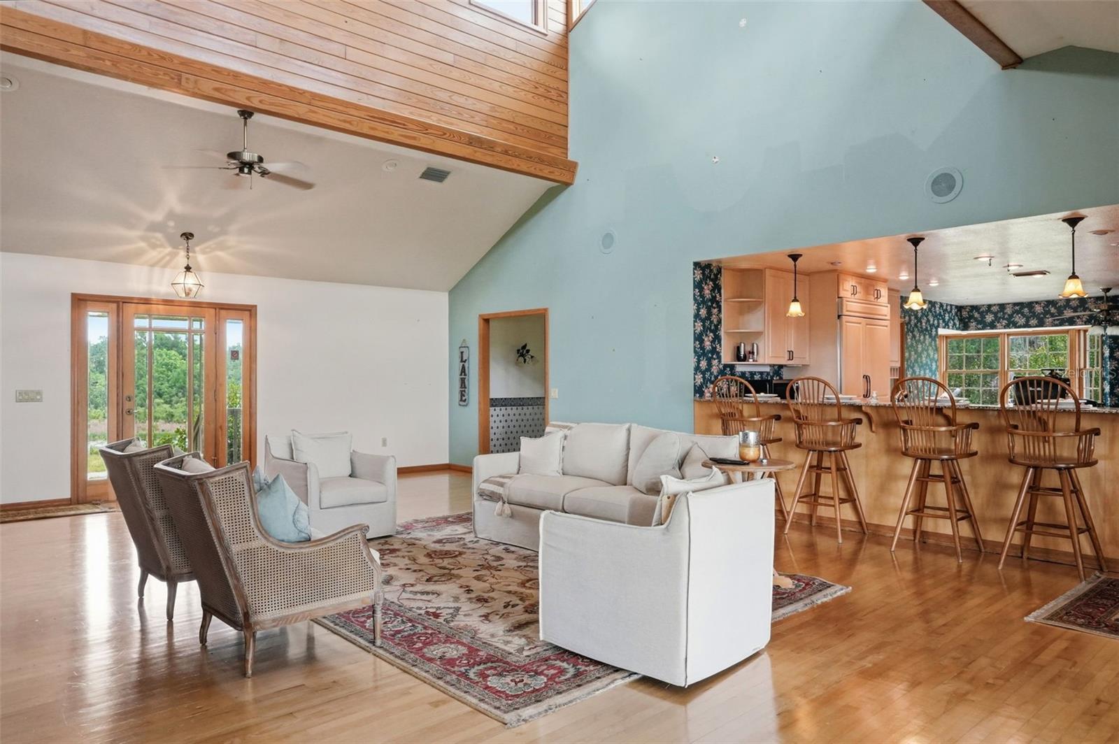 W7884689 Property Photo