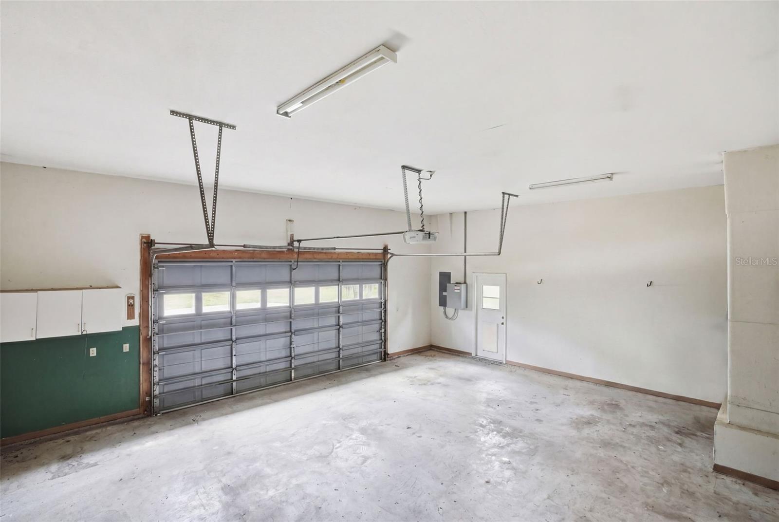 W7884689 Property Photo