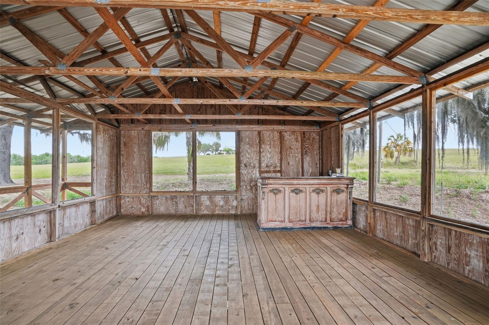 W7884689 Property Photo