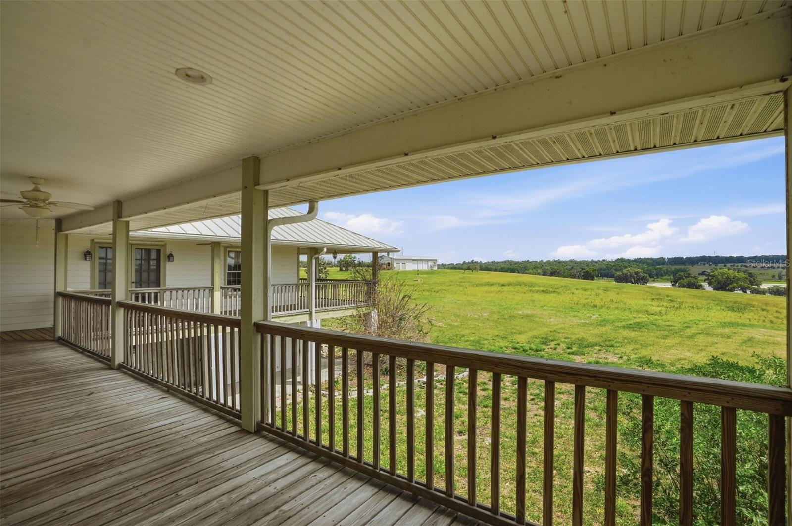 W7884689 Property Photo
