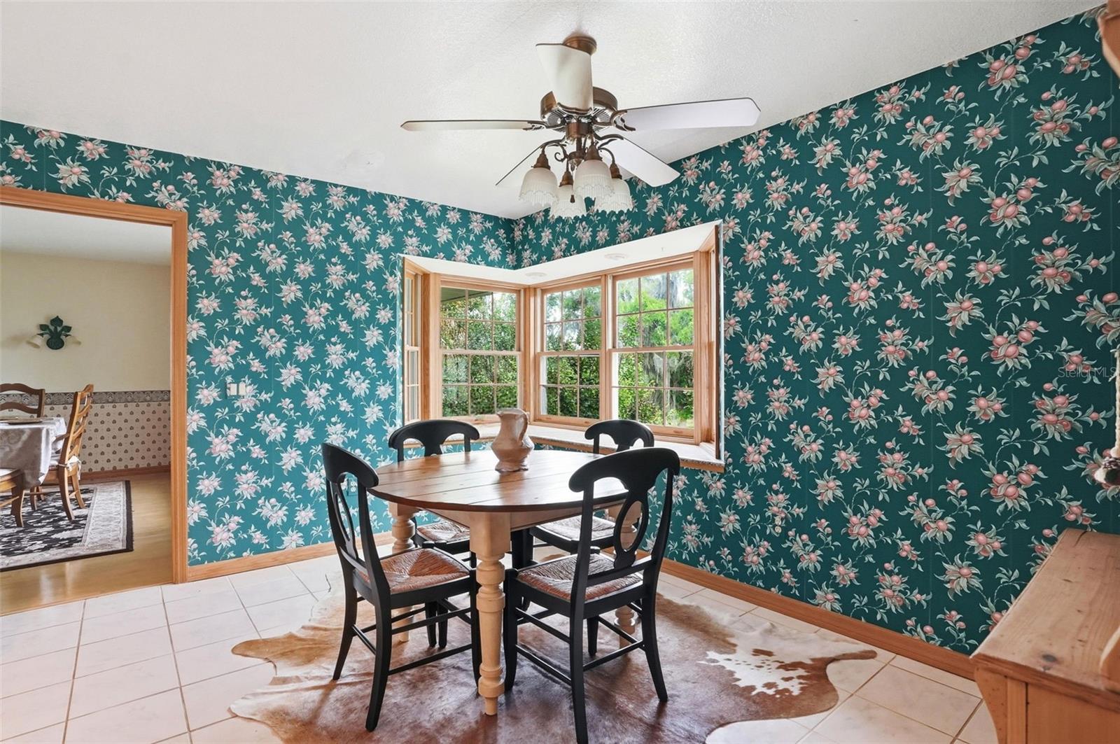W7884689 Property Photo