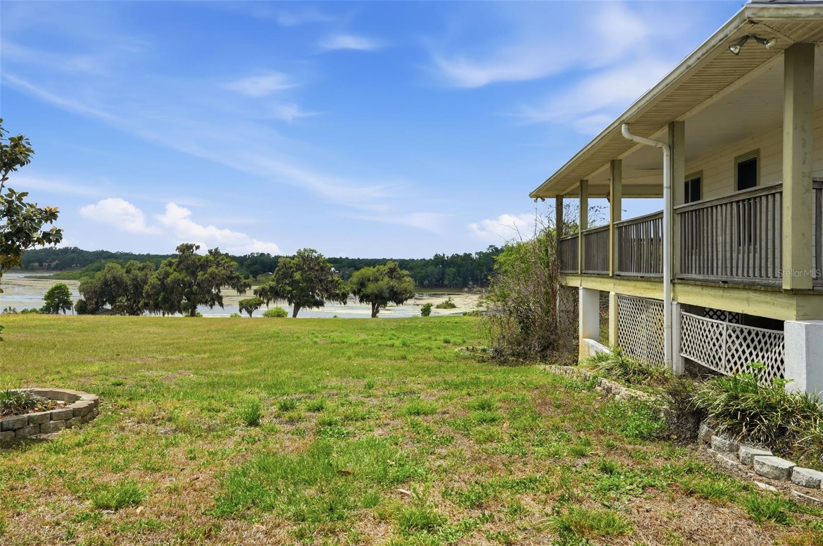 W7884689 Property Photo