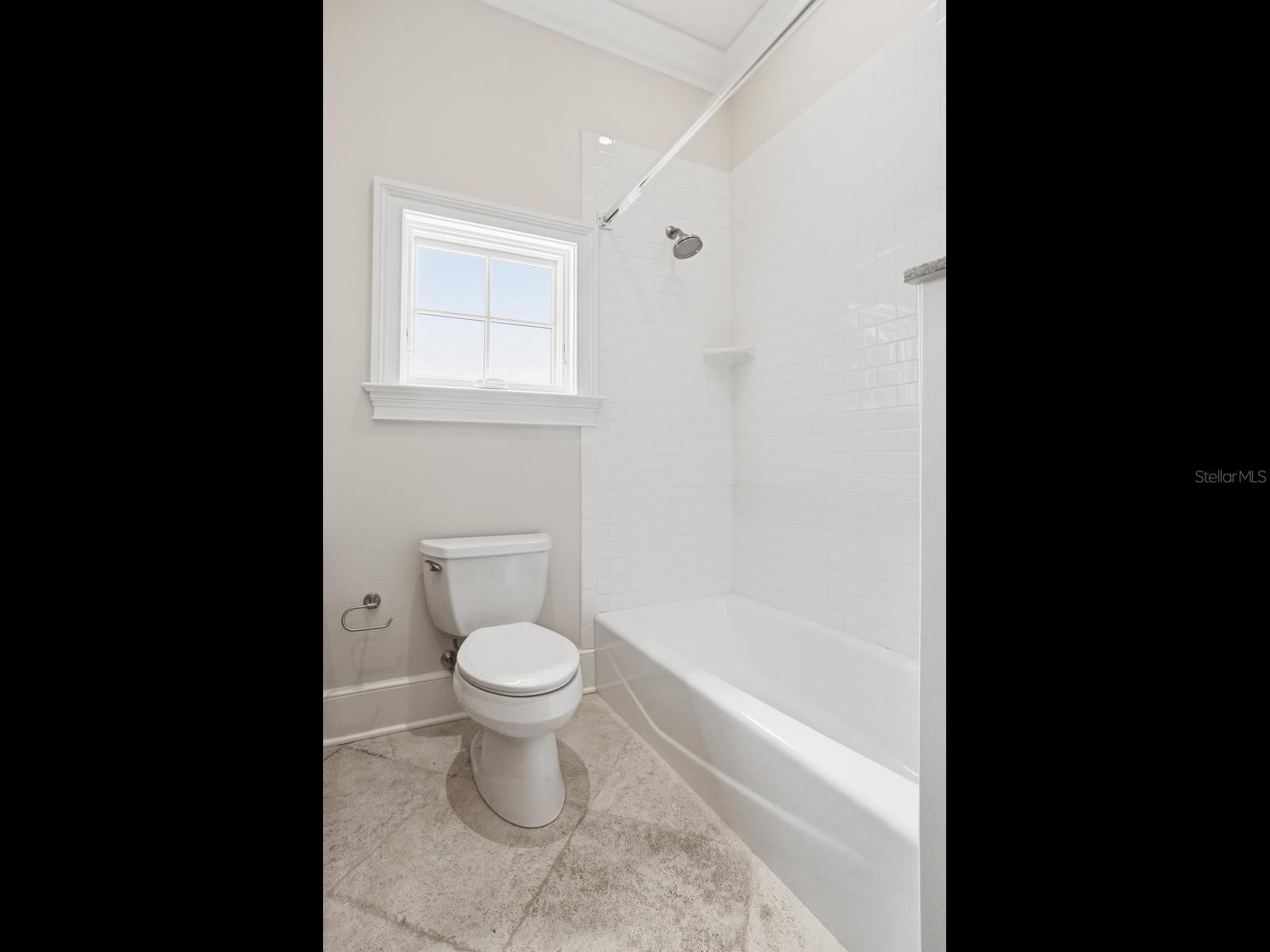 TB8495998 Property Photo
