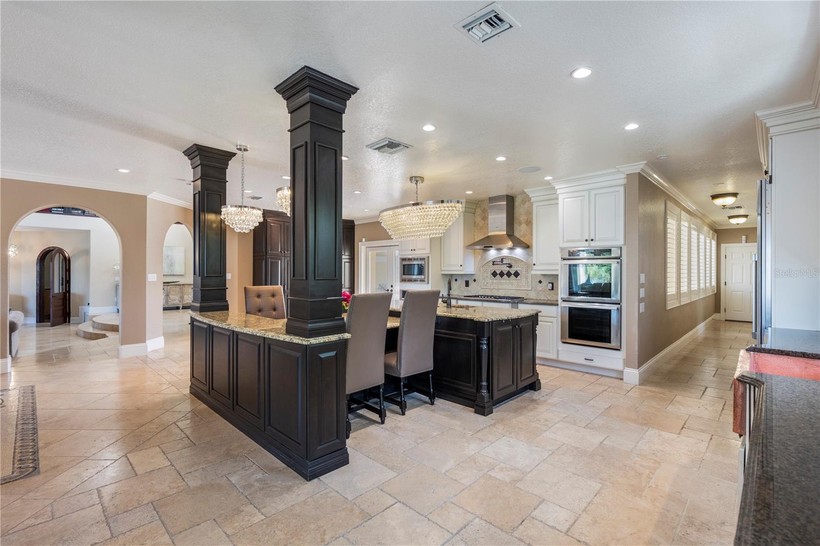O6397850 Property Photo