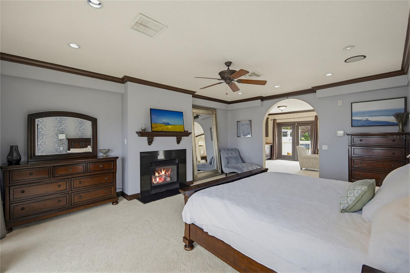 O6397850 Property Photo