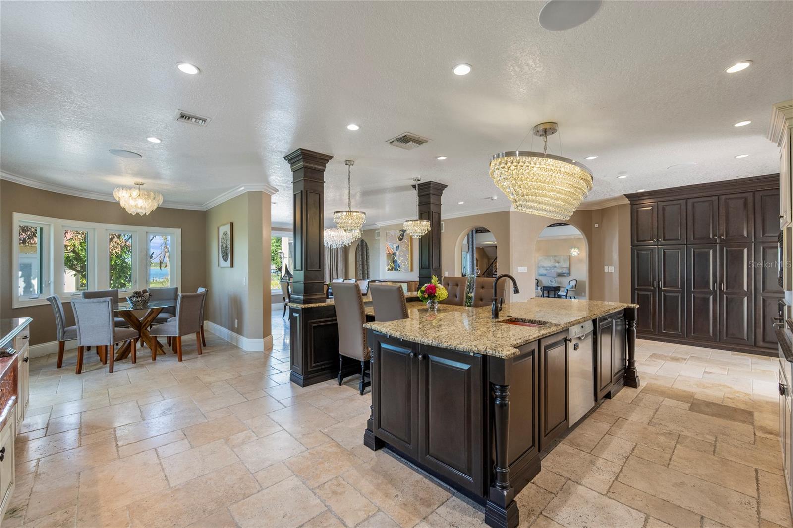 O6397850 Property Photo