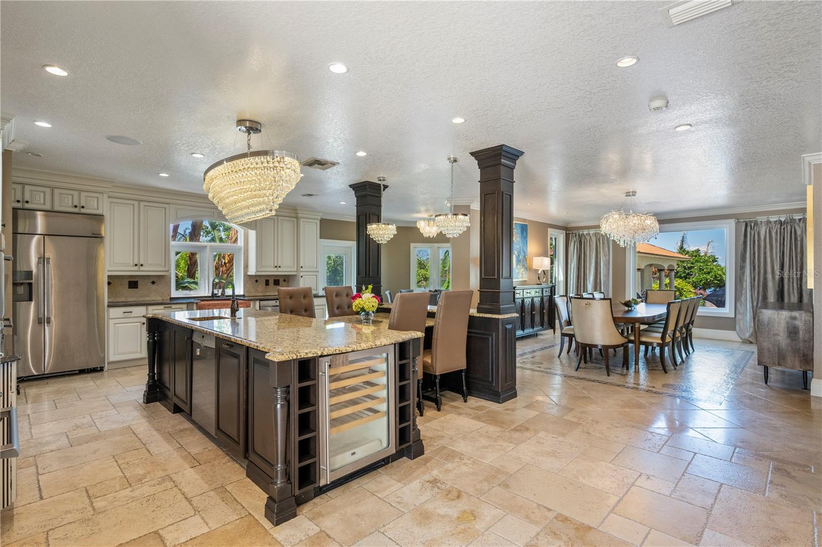 O6397850 Property Photo