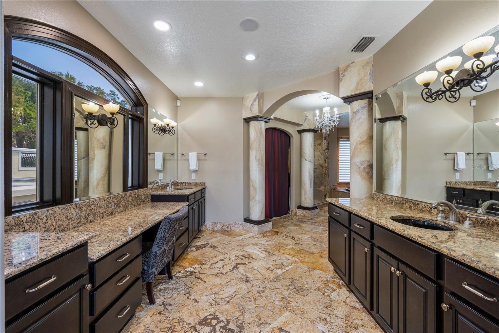 O6397850 Property Photo