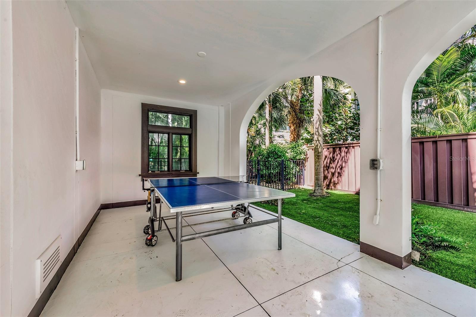 A4689581 Property Photo