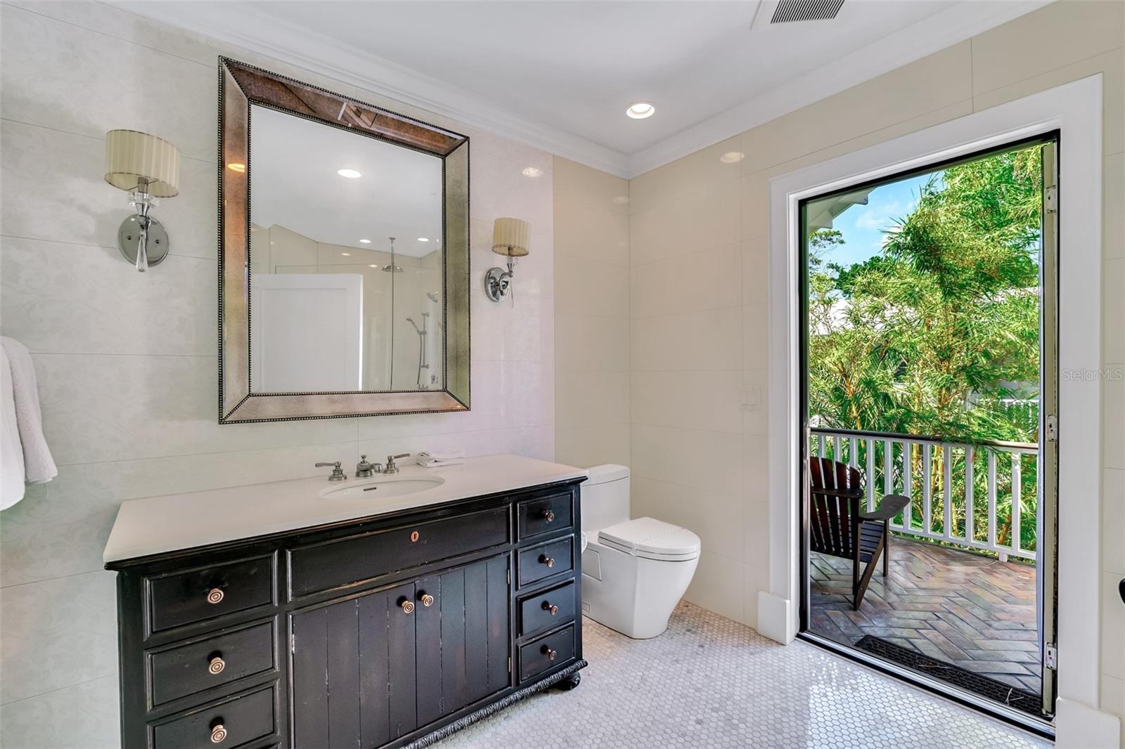 A4689581 Property Photo
