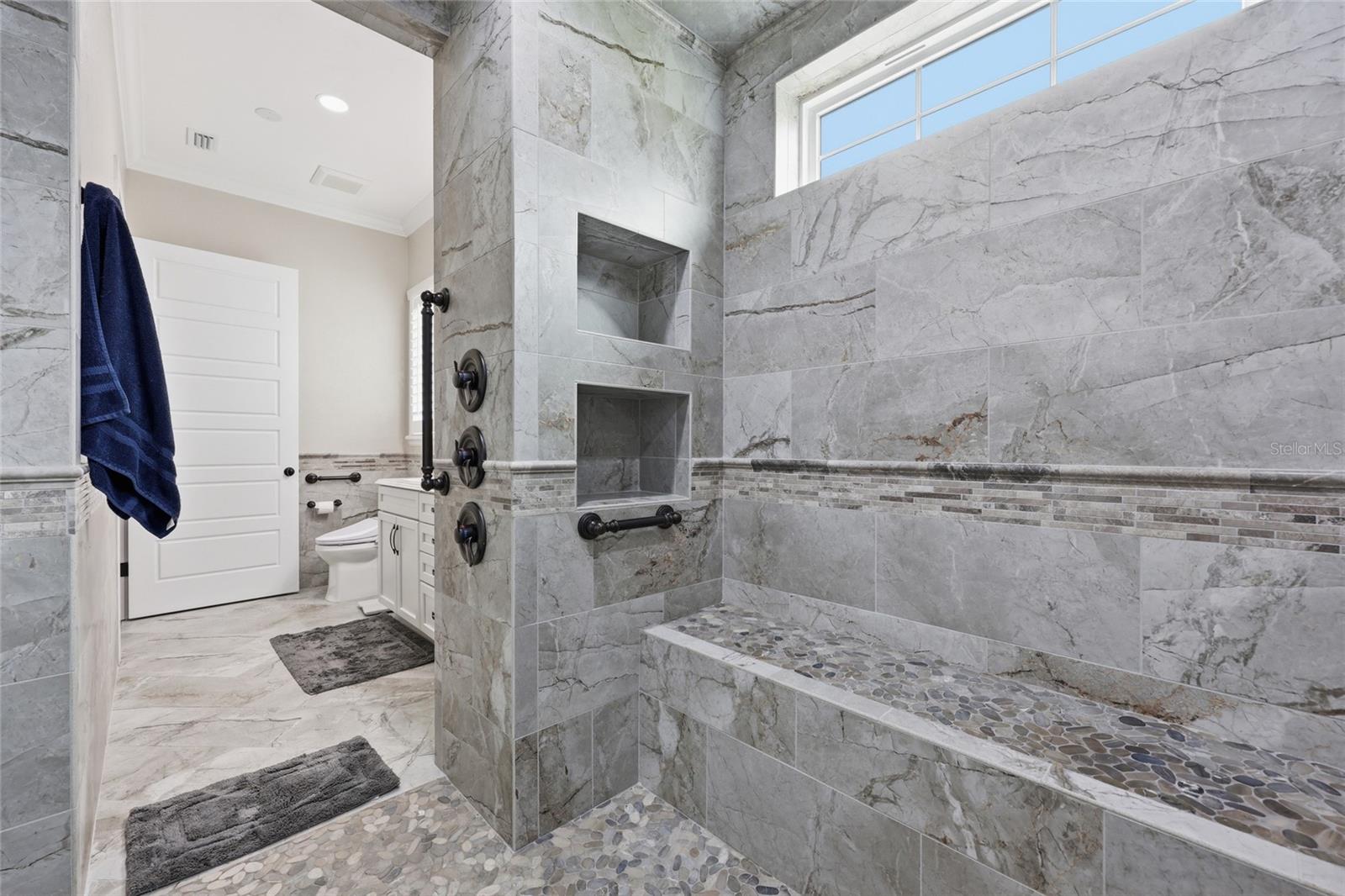 GC539340 Property Photo