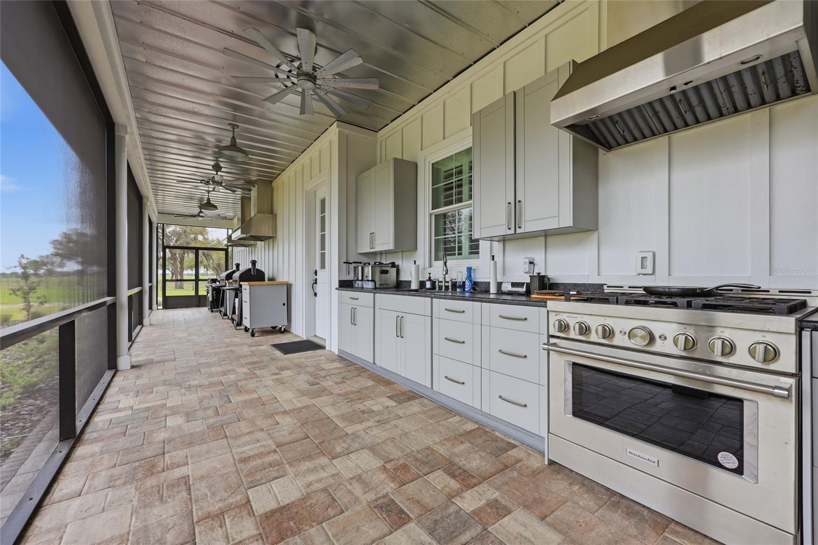 GC539340 Property Photo