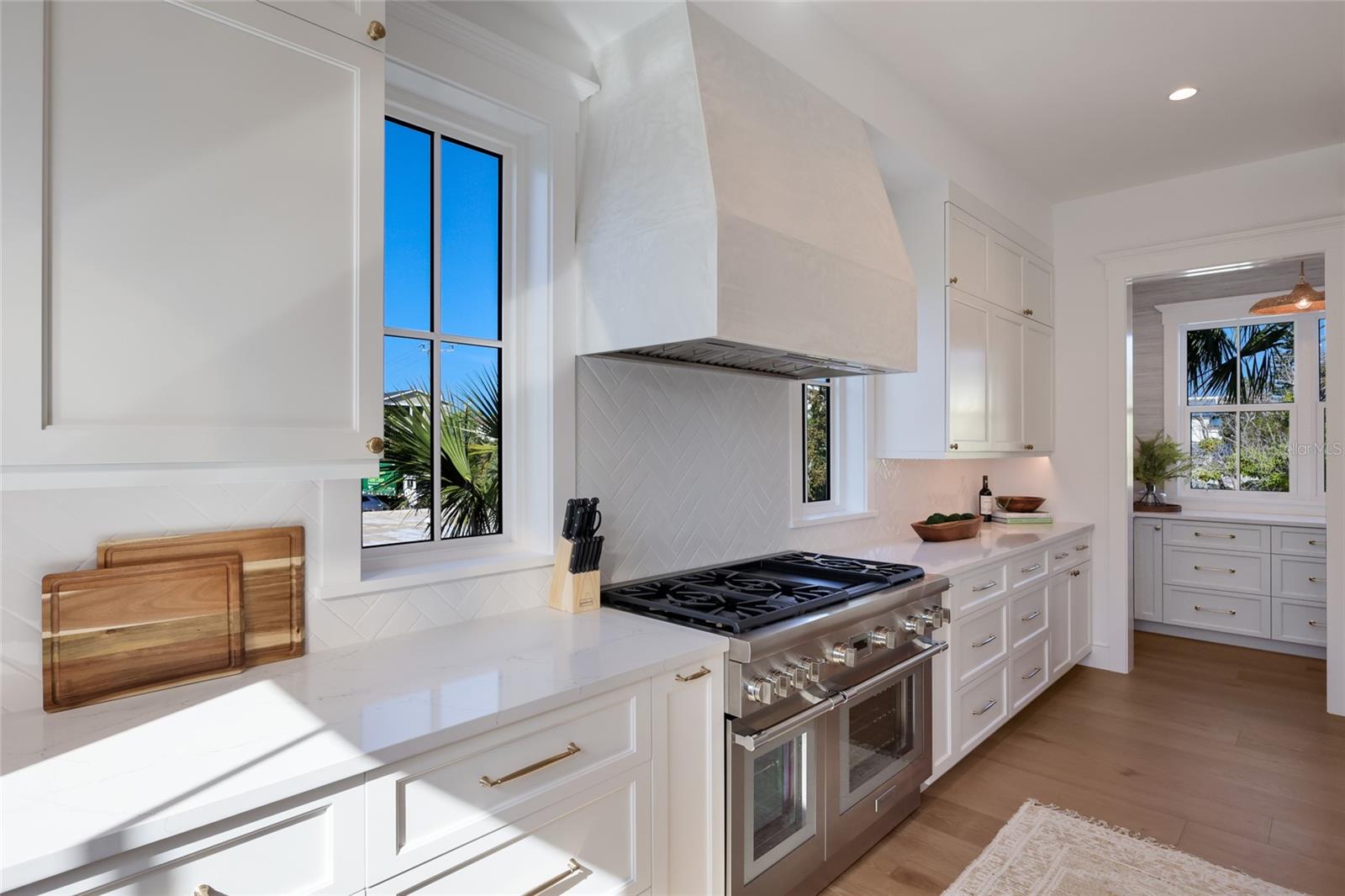 A4689780 Property Photo