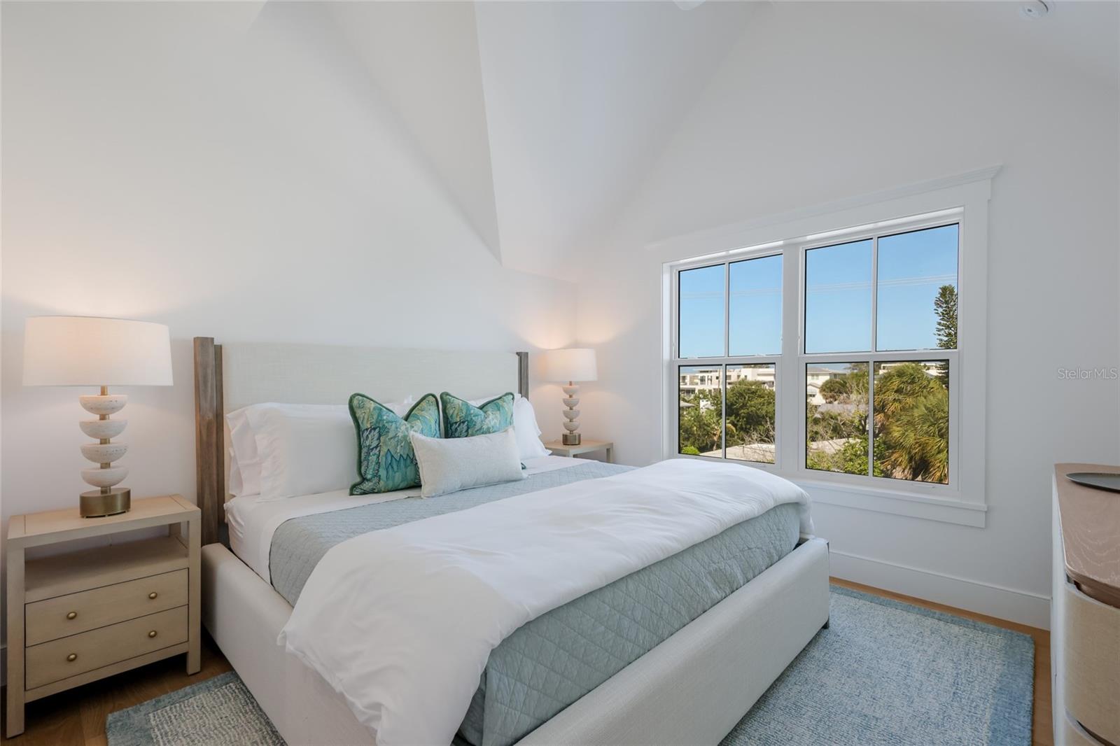 A4689780 Property Photo
