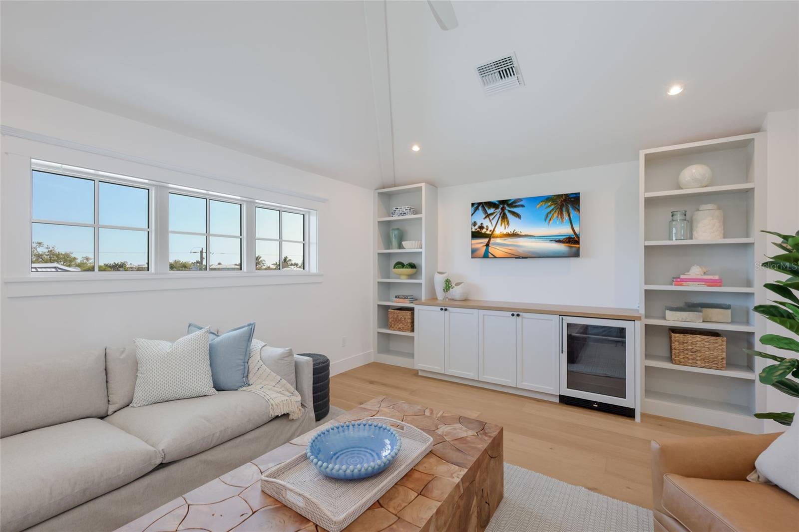 A4689780 Property Photo