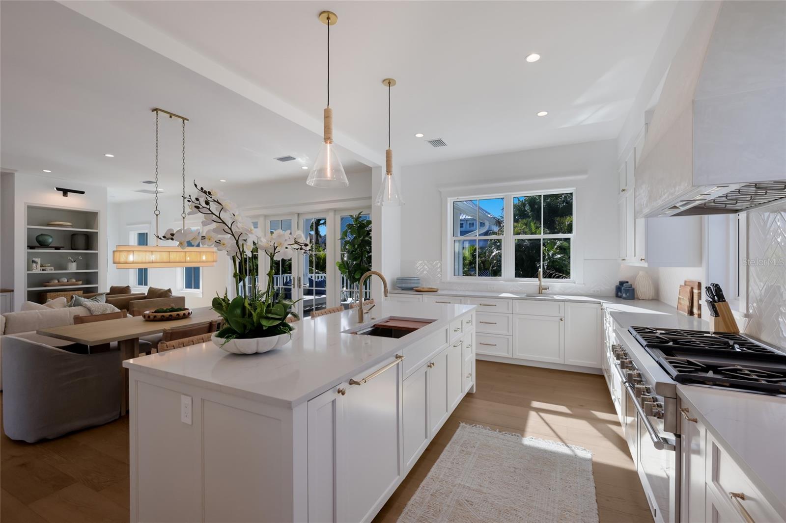 A4689780 Property Photo