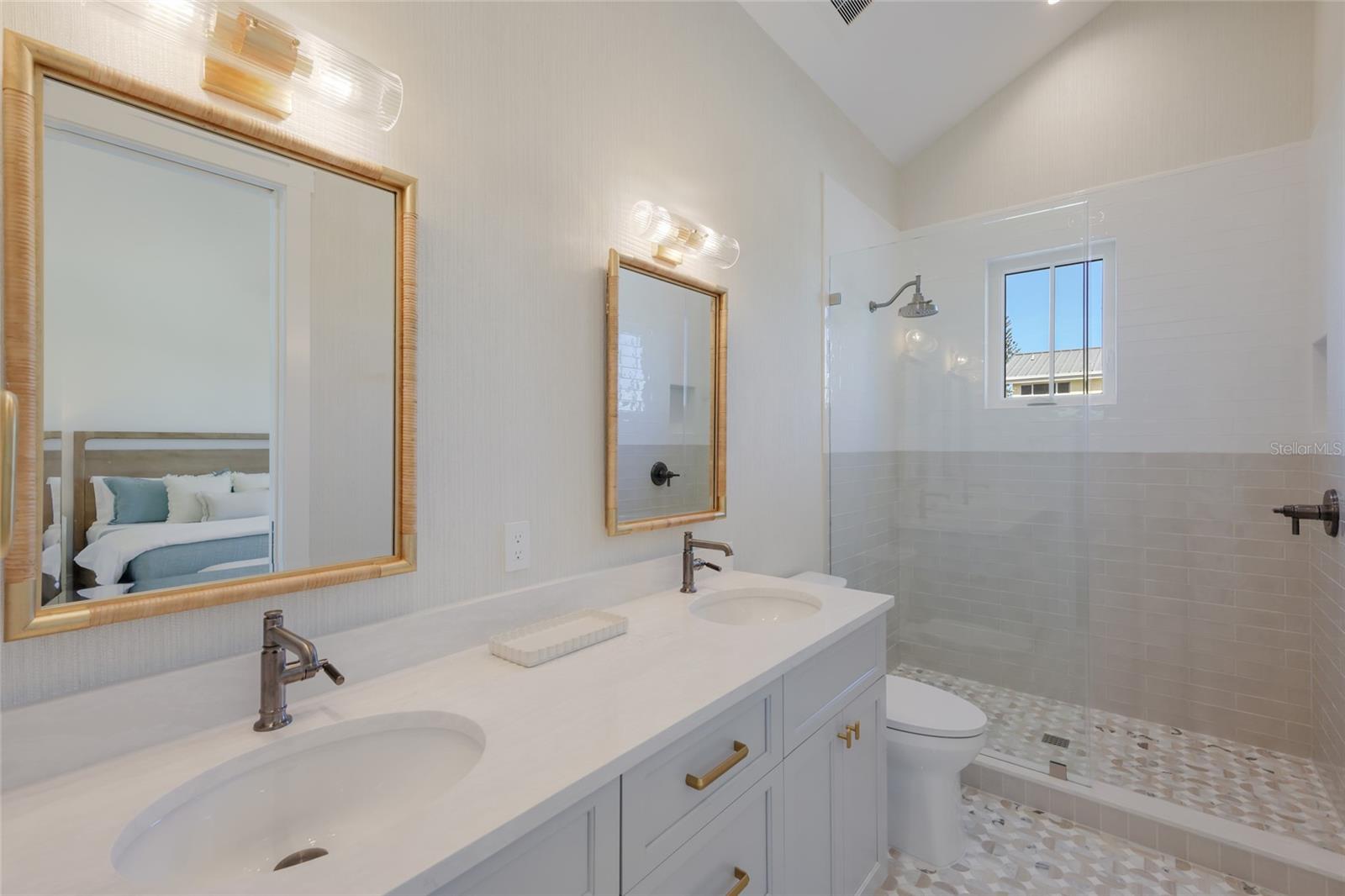 A4689780 Property Photo