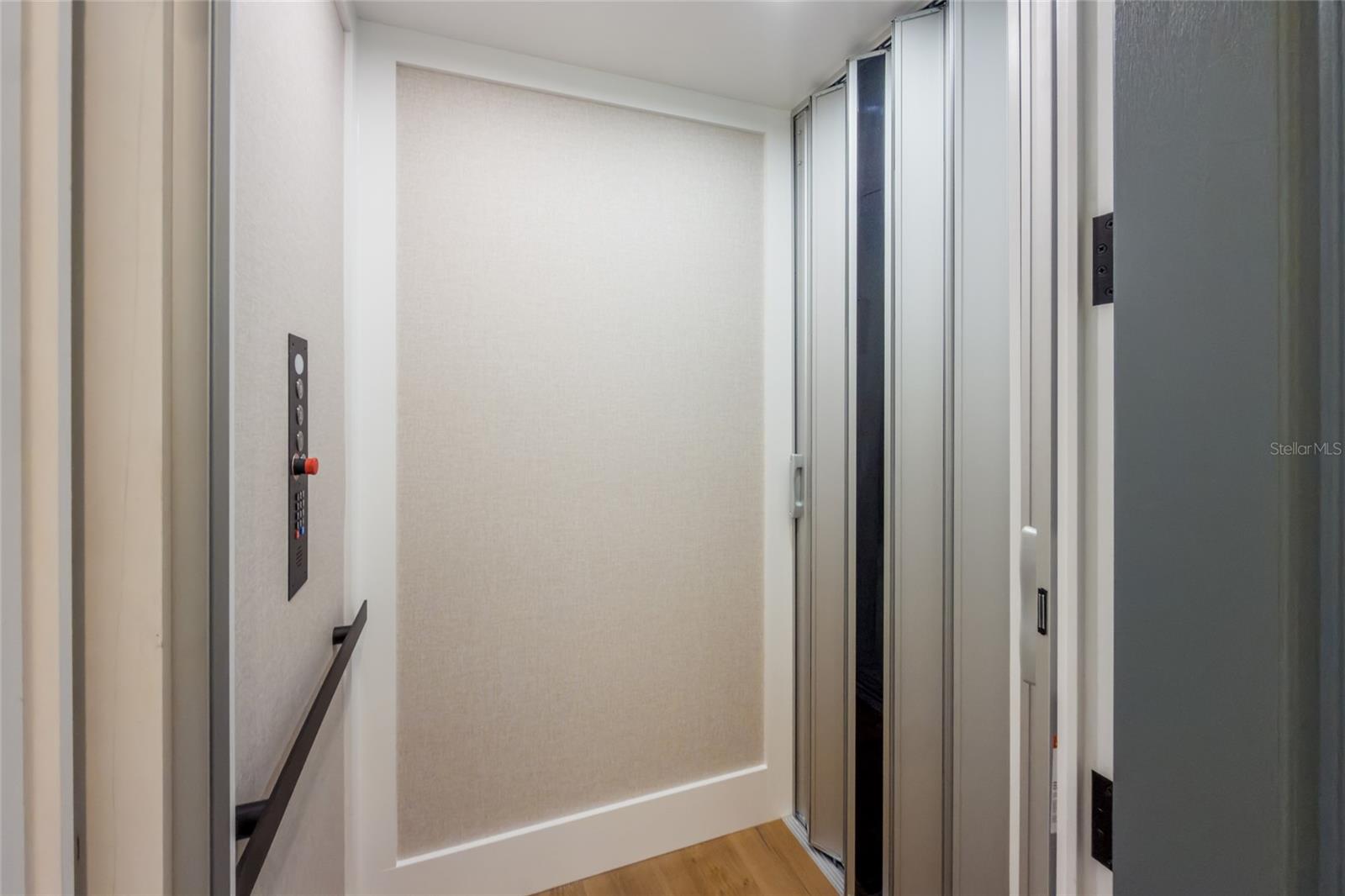 A4689780 Property Photo
