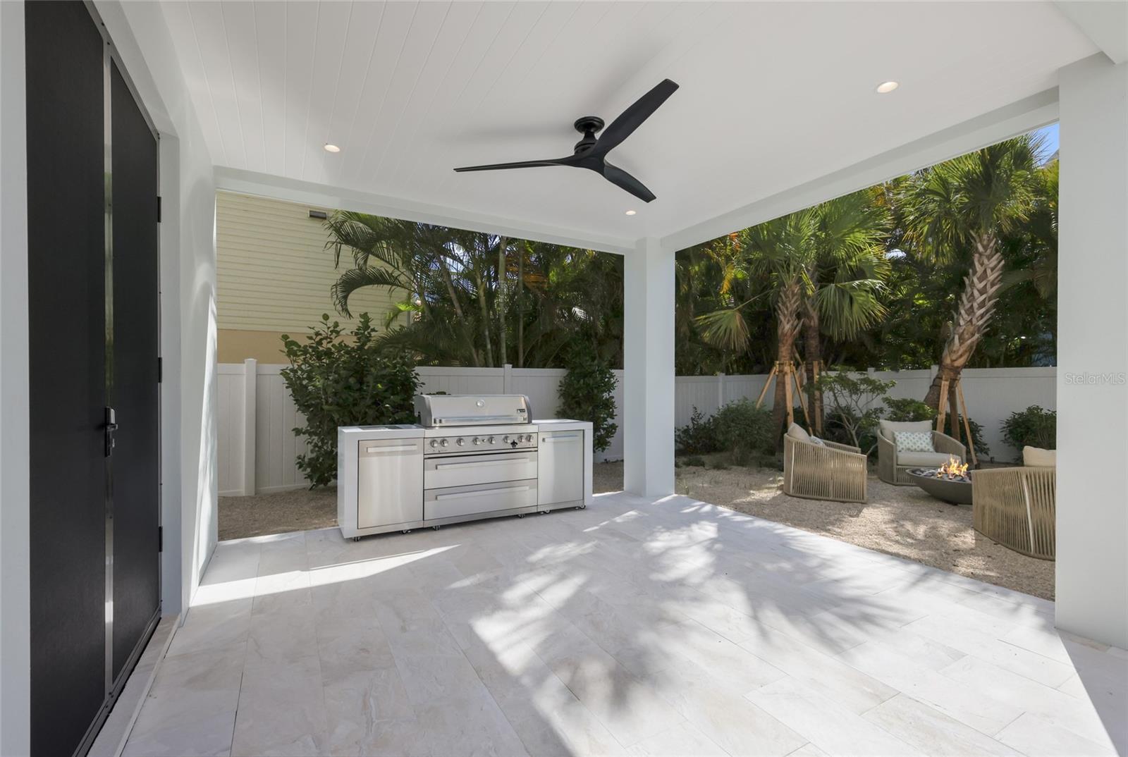 A4689780 Property Photo