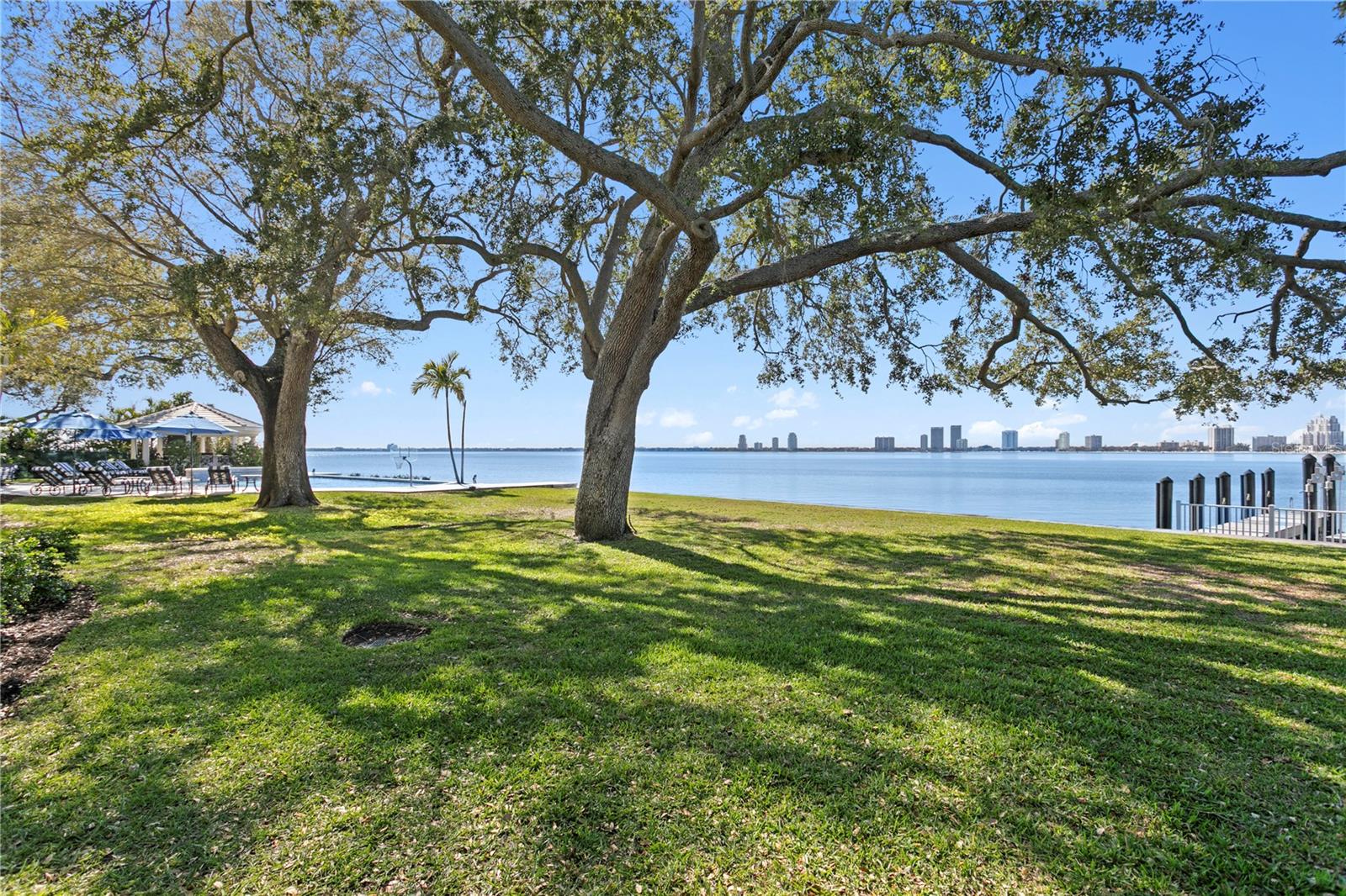 TB8497912 Property Photo