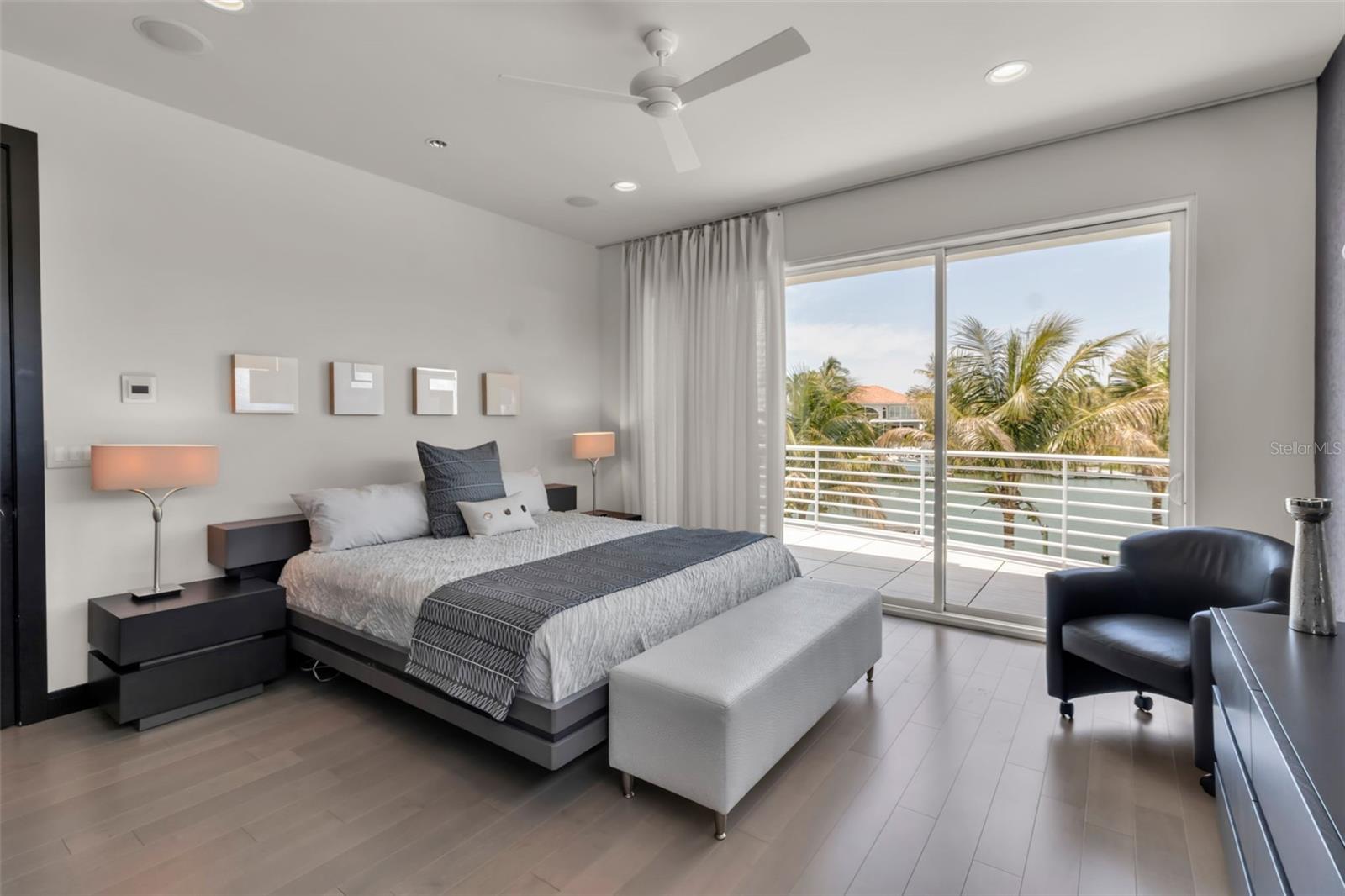 A4690180 Property Photo
