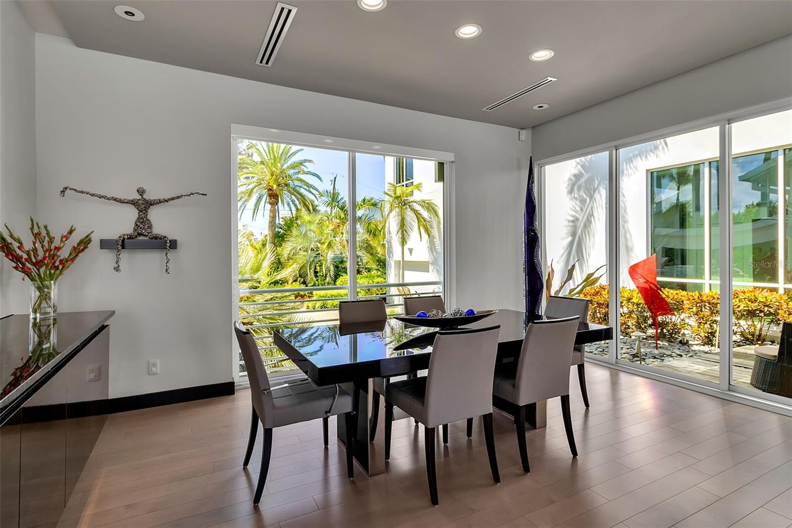 A4690180 Property Photo