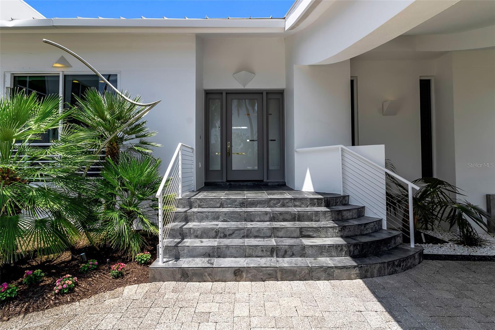 A4690180 Property Photo