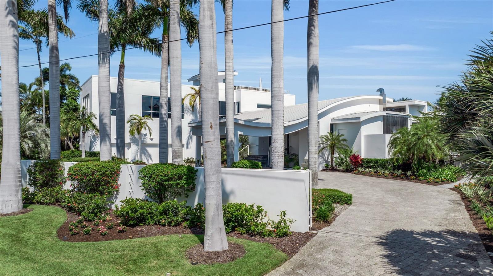 A4690180 Property Photo