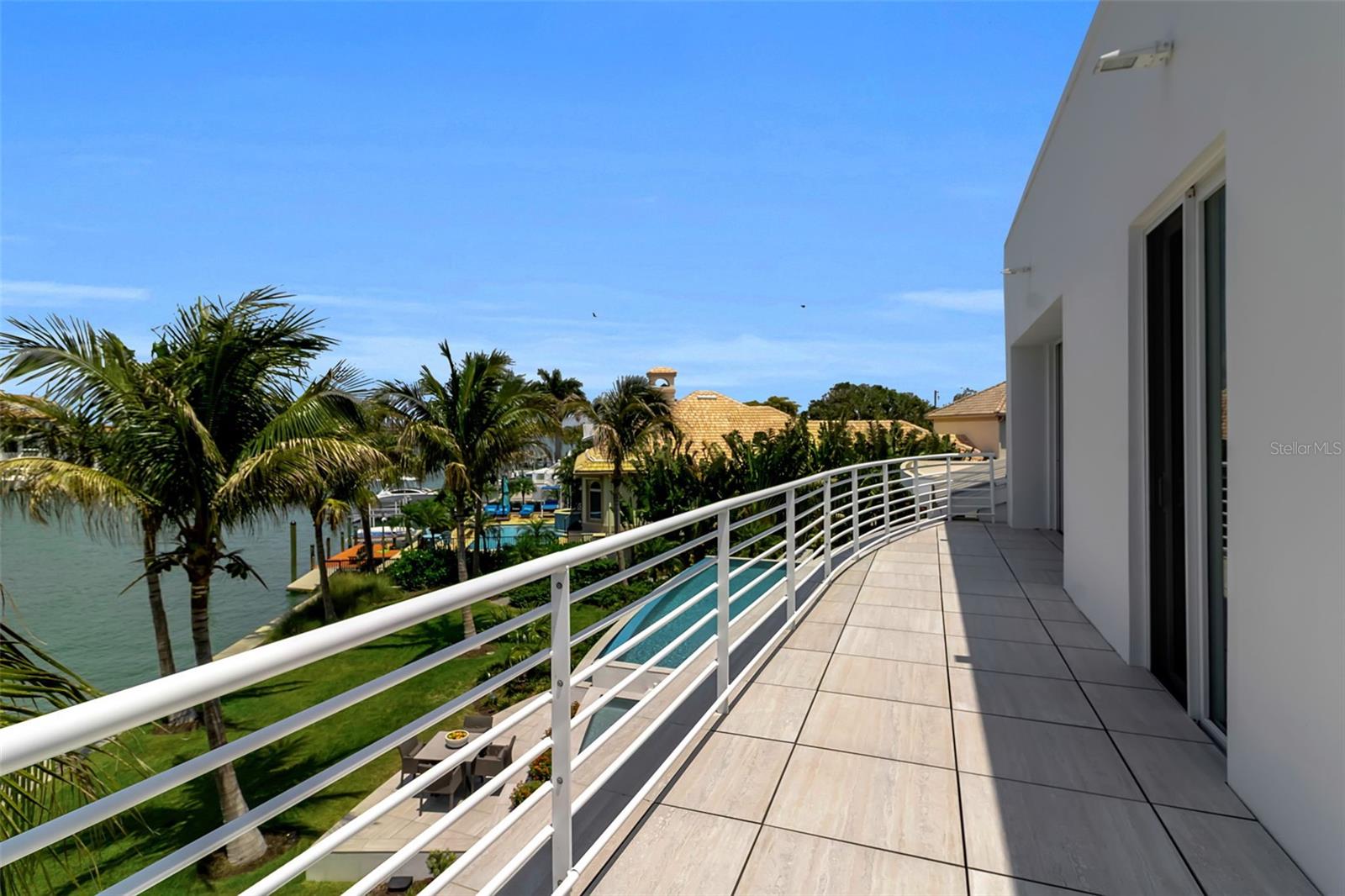 A4690180 Property Photo