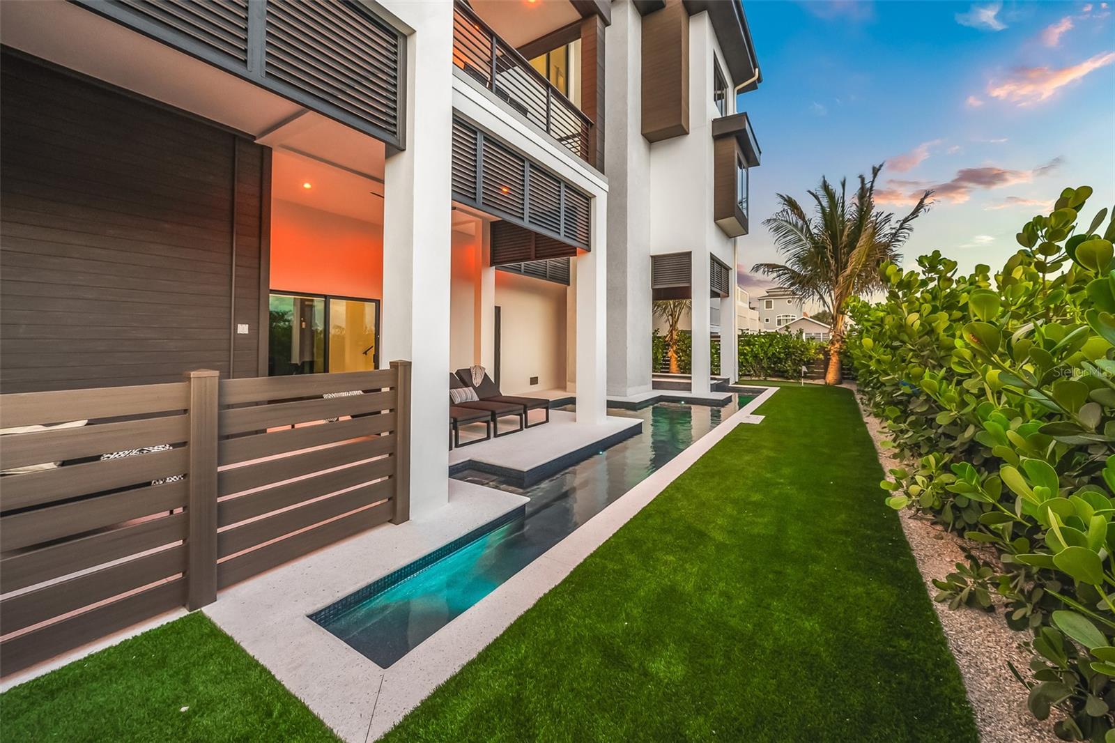 A4690312 Property Photo