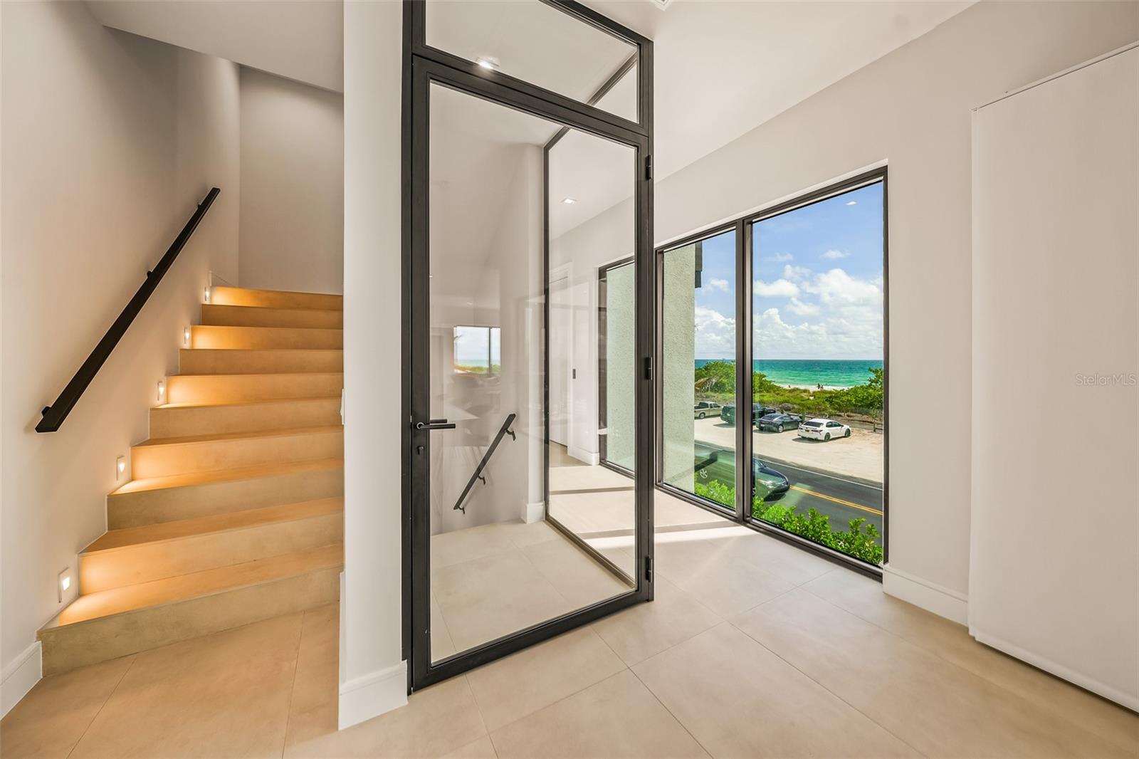 A4690312 Property Photo