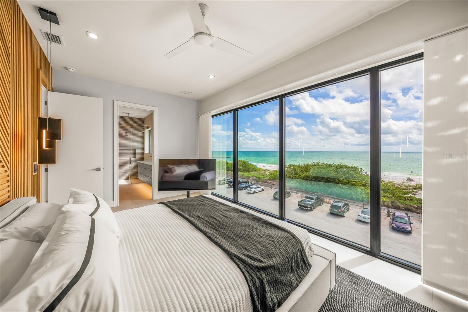 A4690312 Property Photo