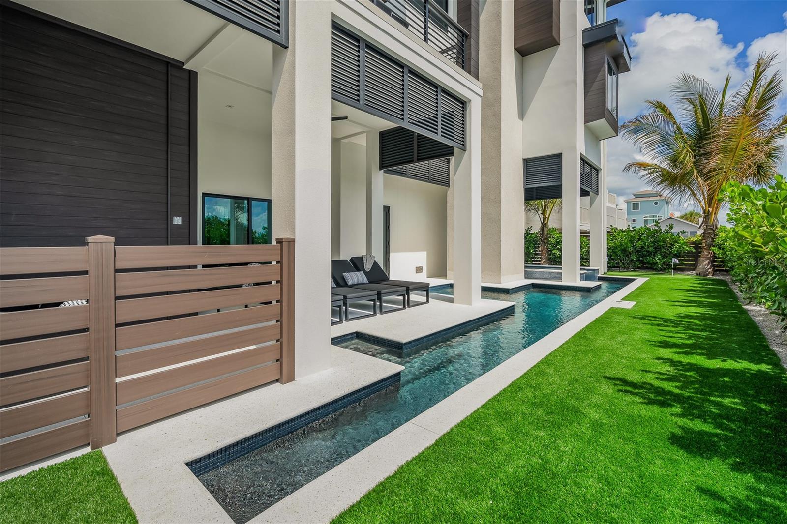 A4690312 Property Photo