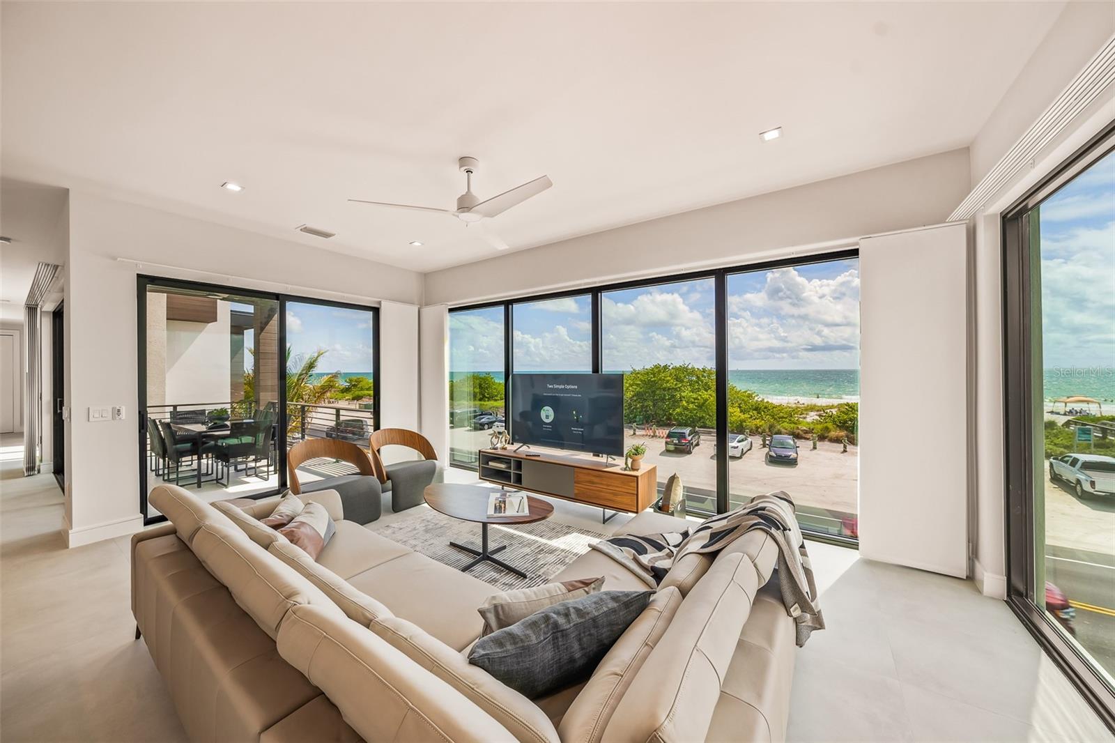 A4690312 Property Photo
