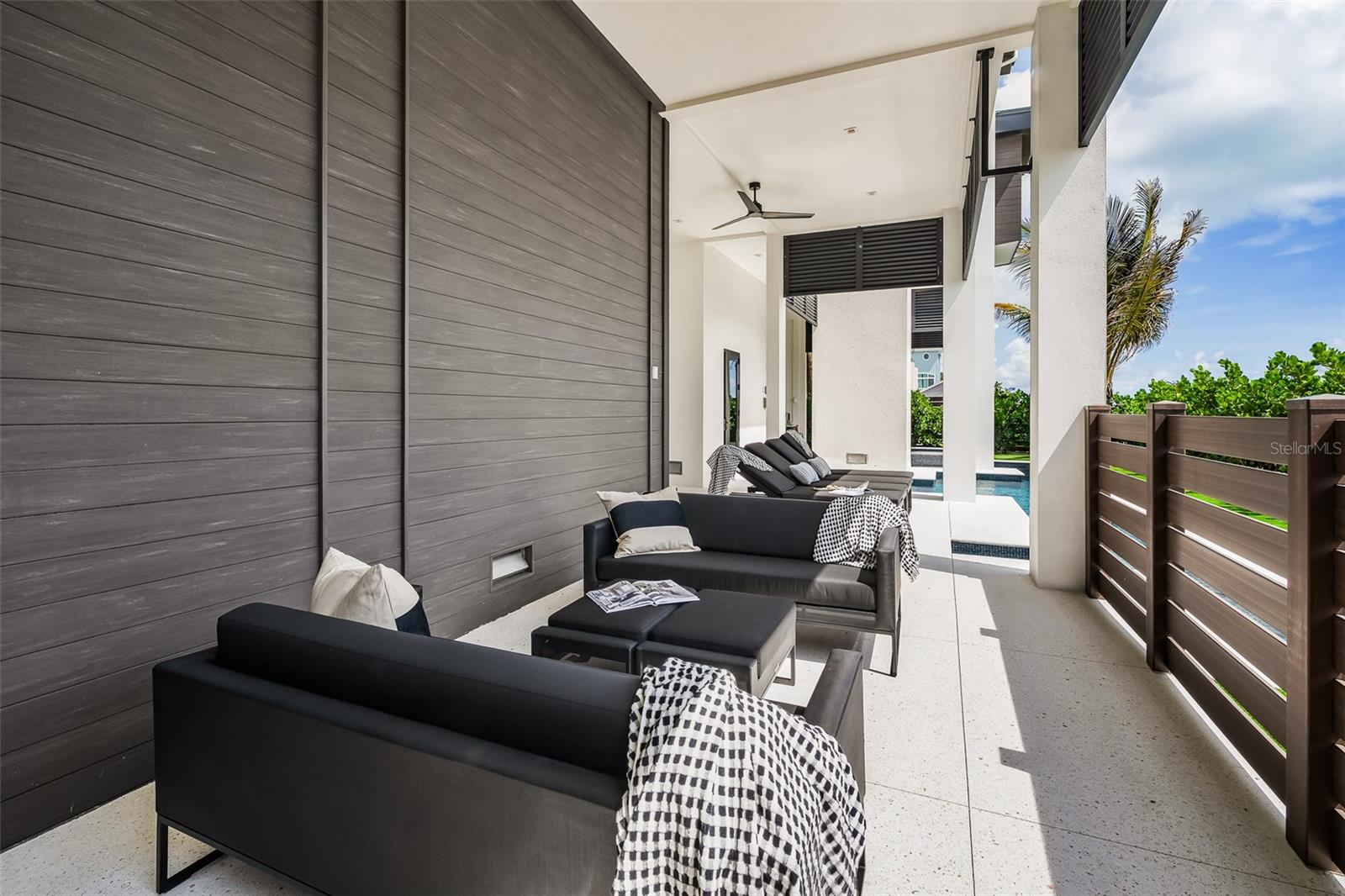A4690312 Property Photo