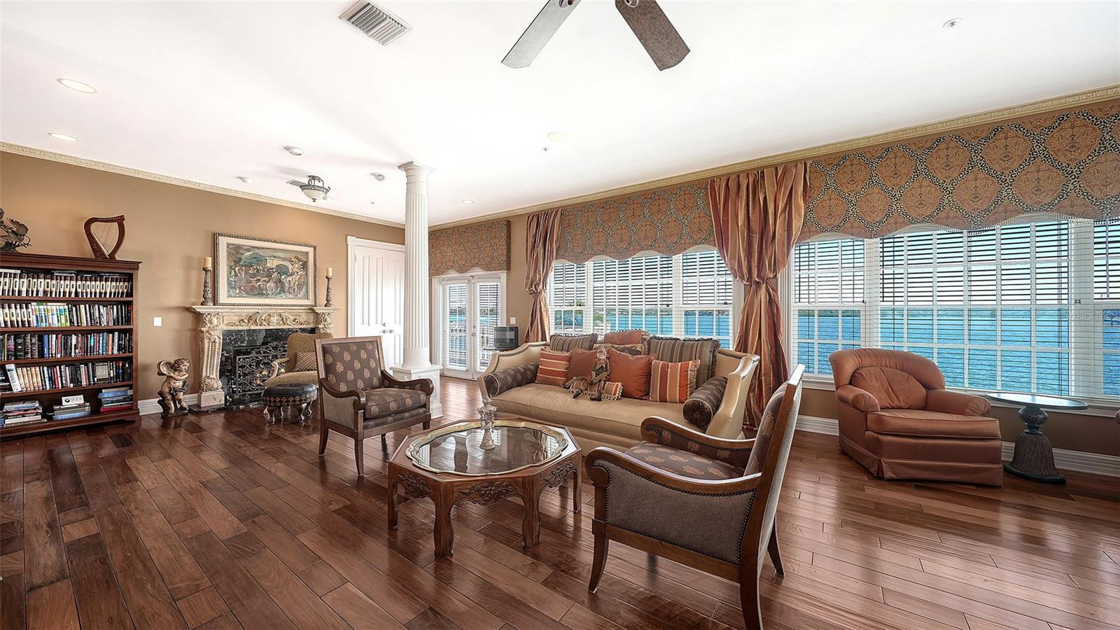 A4690355 Property Photo