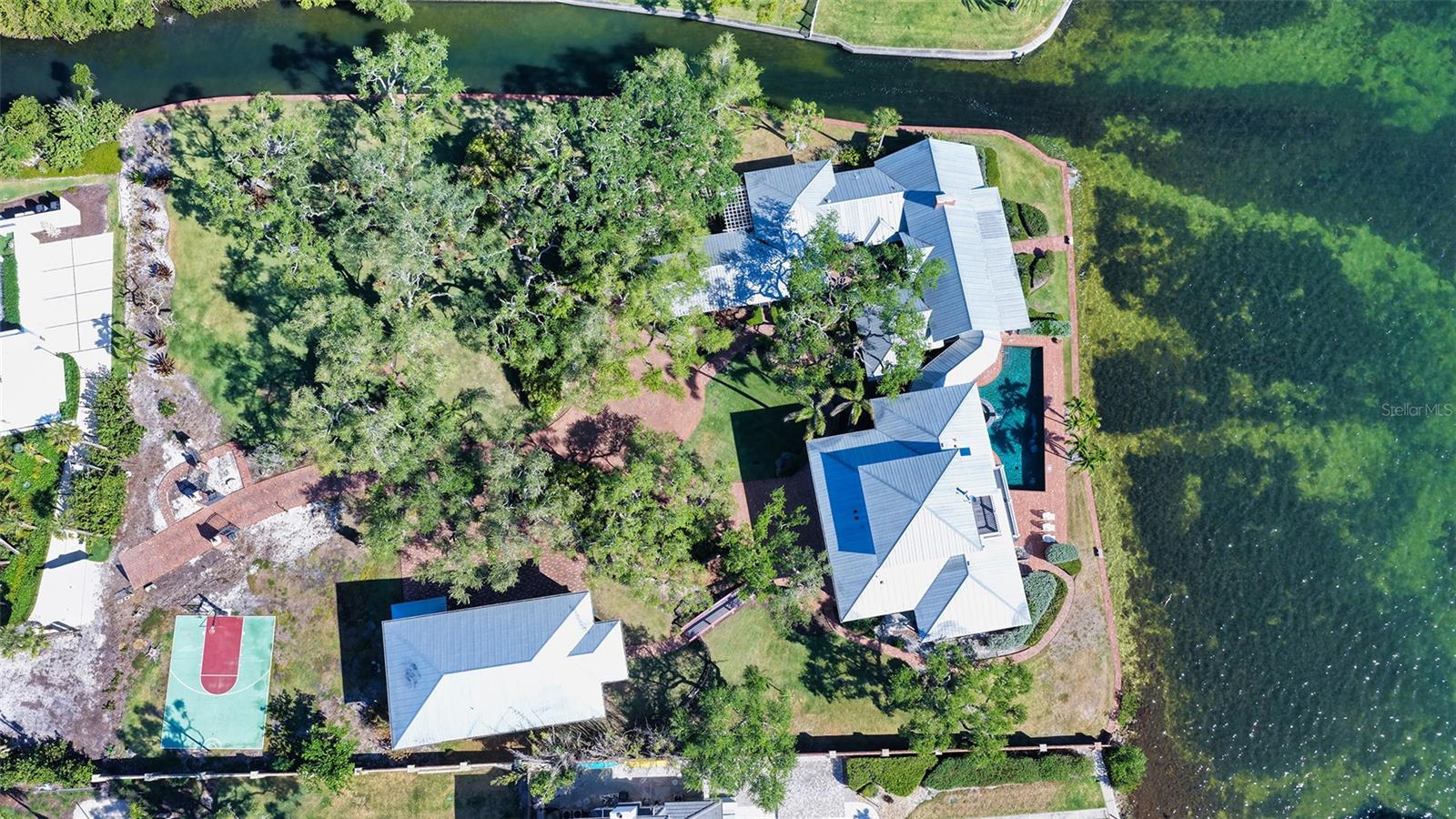 A4690355 Property Photo
