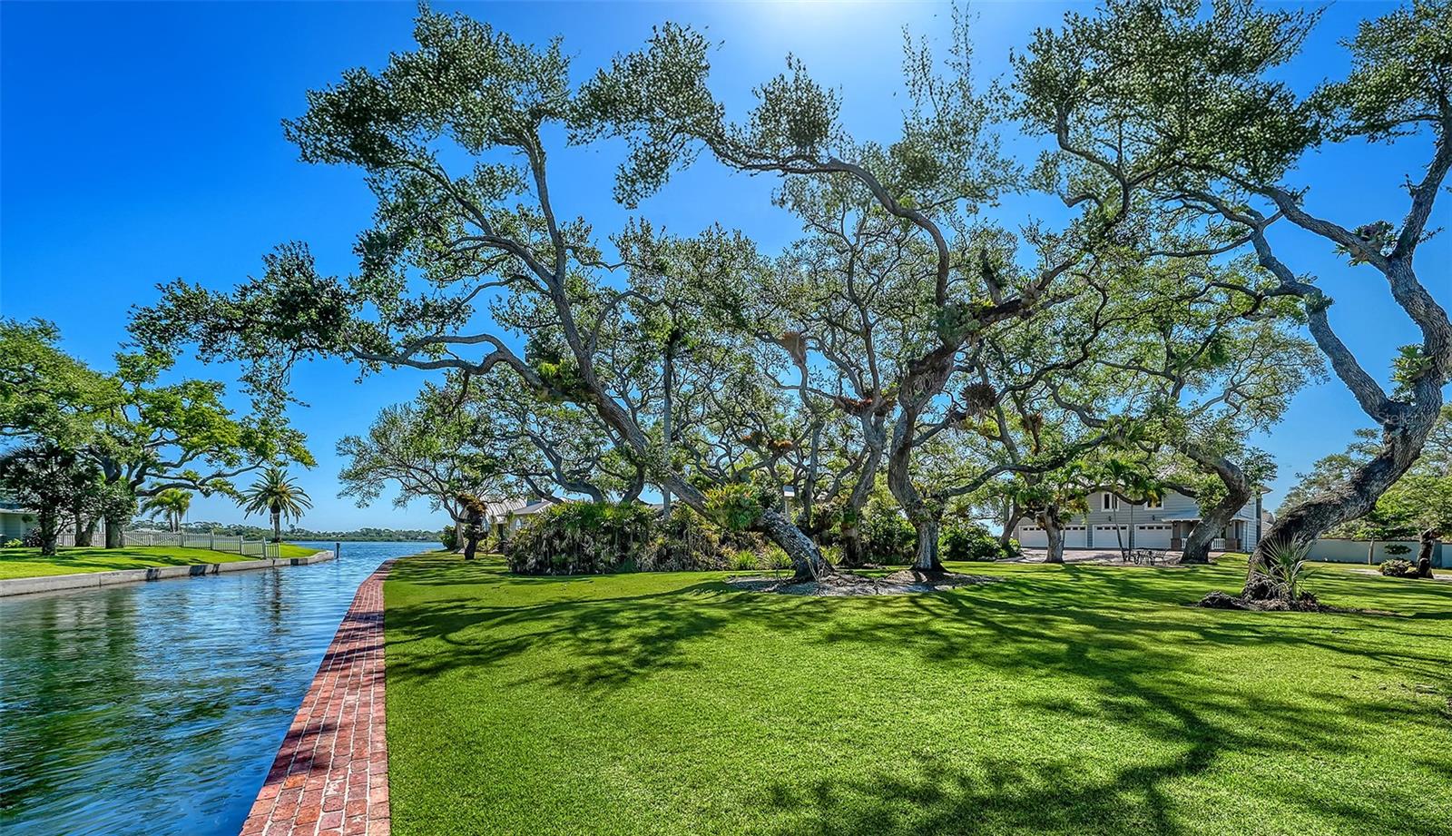 A4690355 Property Photo