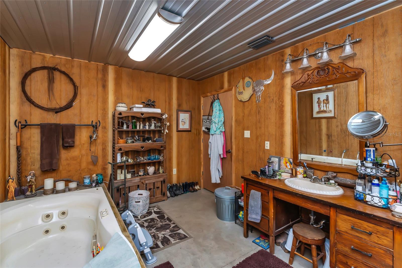 A4690434 Property Photo