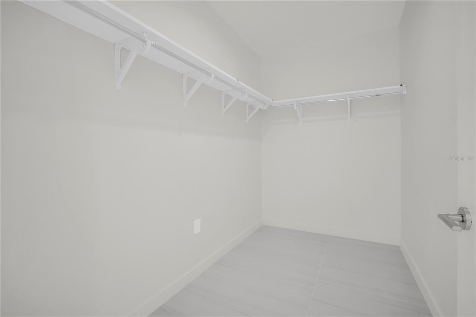 TB8498848 Property Photo